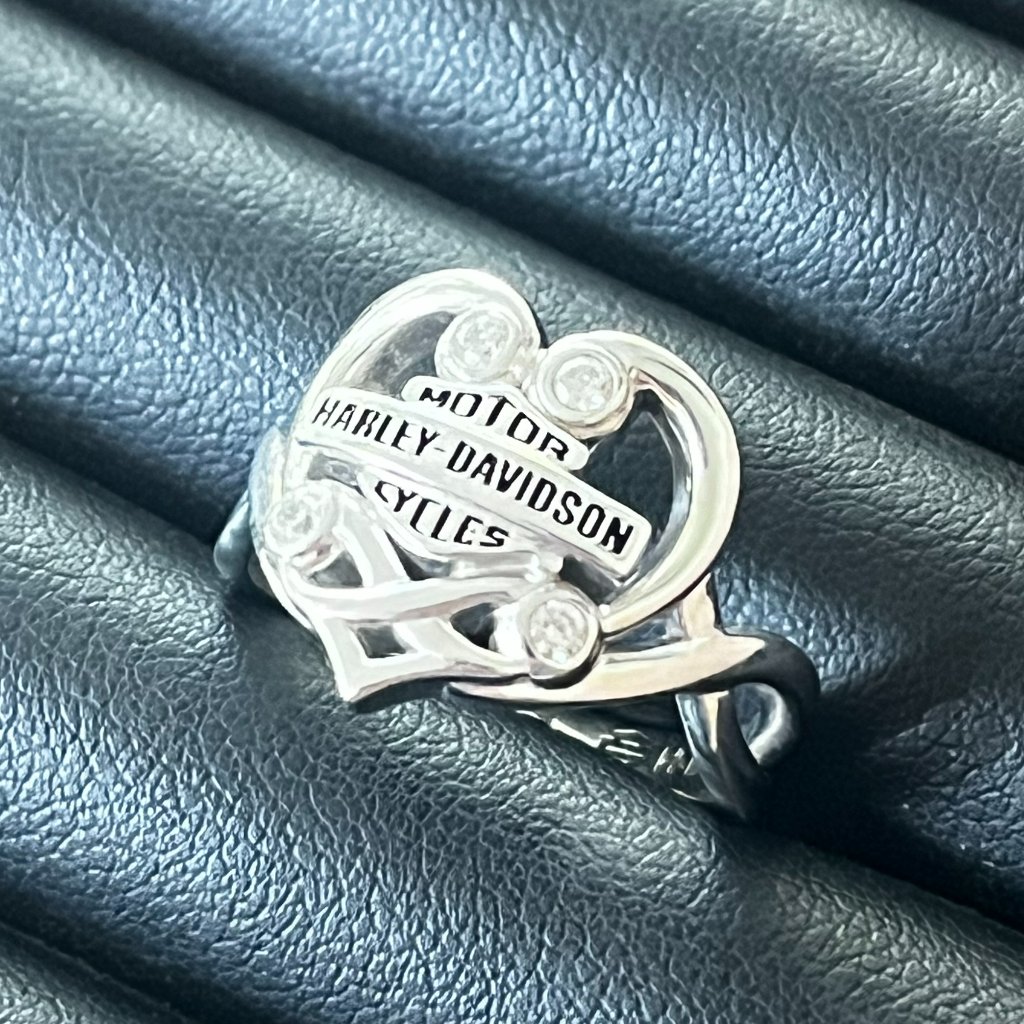 Harley Davidson Sterling Silver Ladies Ring 110$